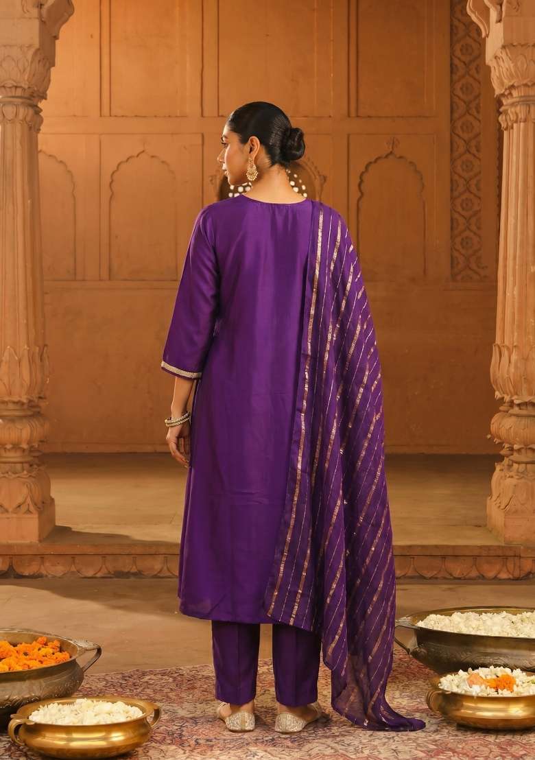 Violet Embroidery Silk Kurta Set - Indya