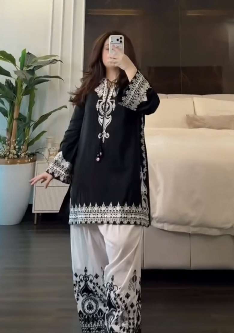 Black Embroidery Crepe Kurta Set - Indya