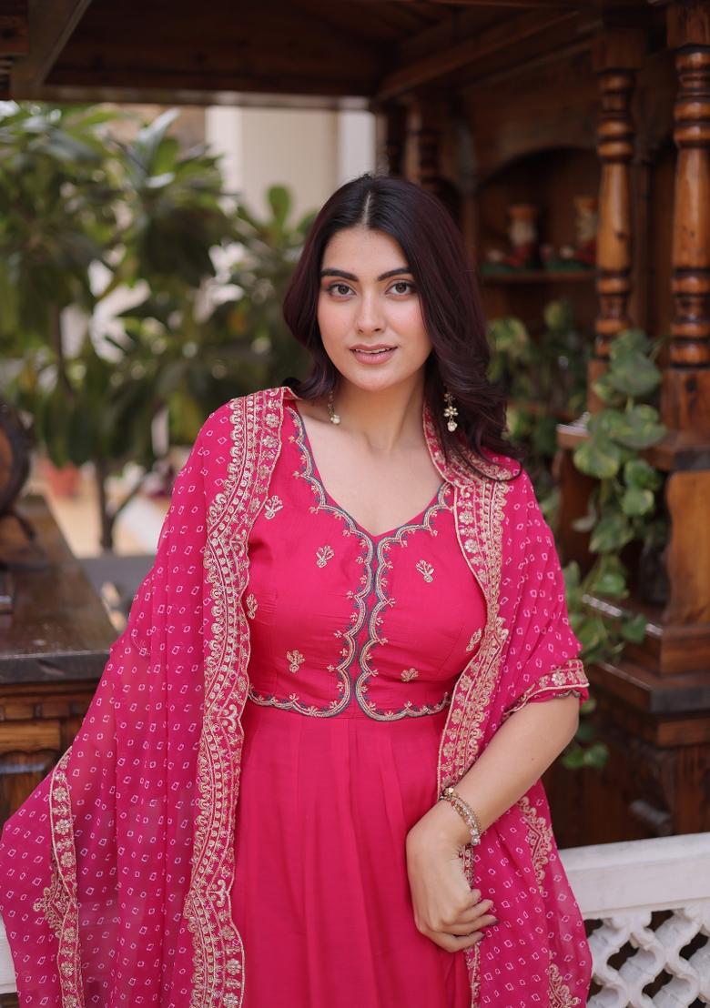Pink Embroidery Chanderi Kurta Set - Indya