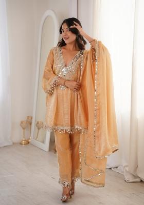 Chiku Embroidery Fendi Kurta Set