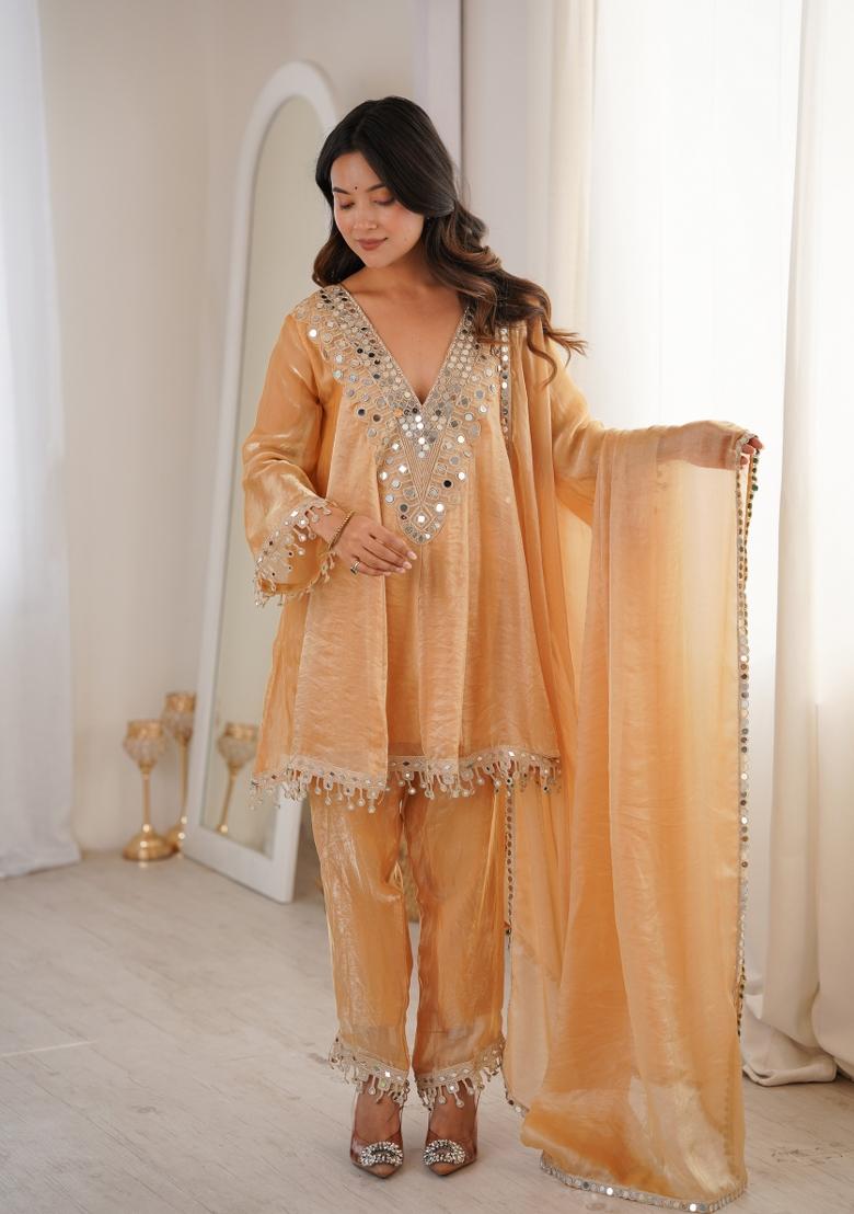 Chiku Embroidery Fendi Kurta Set - Indya