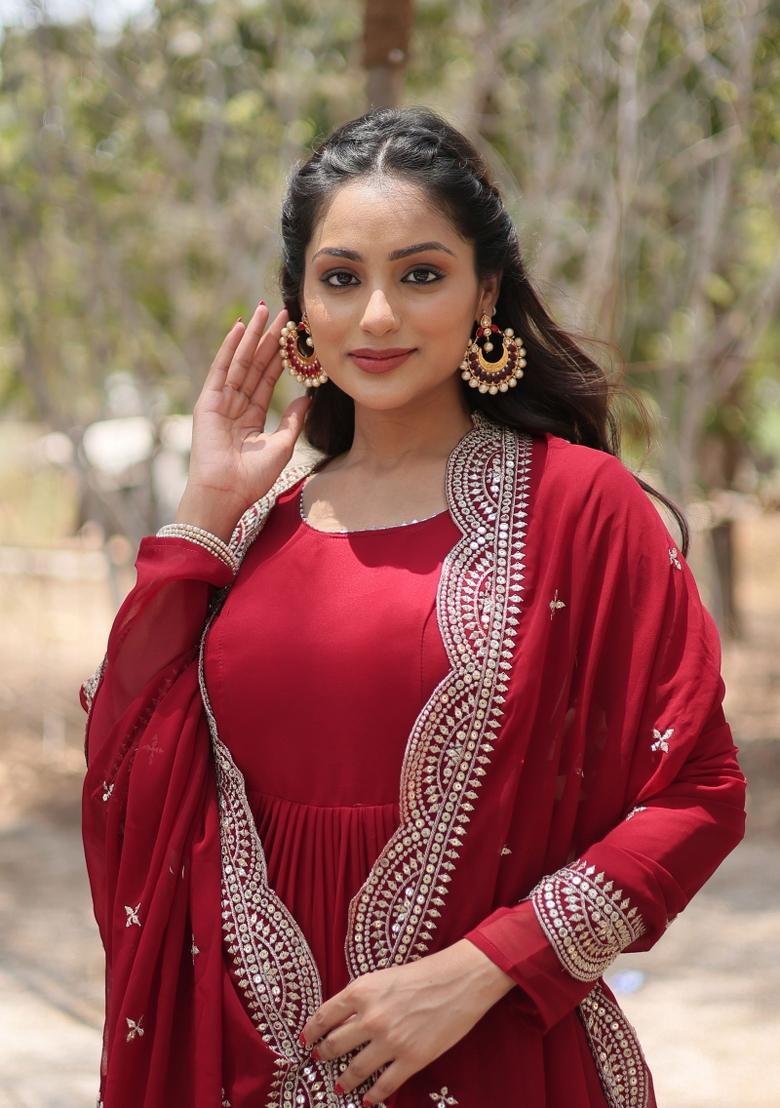 Maroon Solid Georgette Gown With Dupatta - Indya