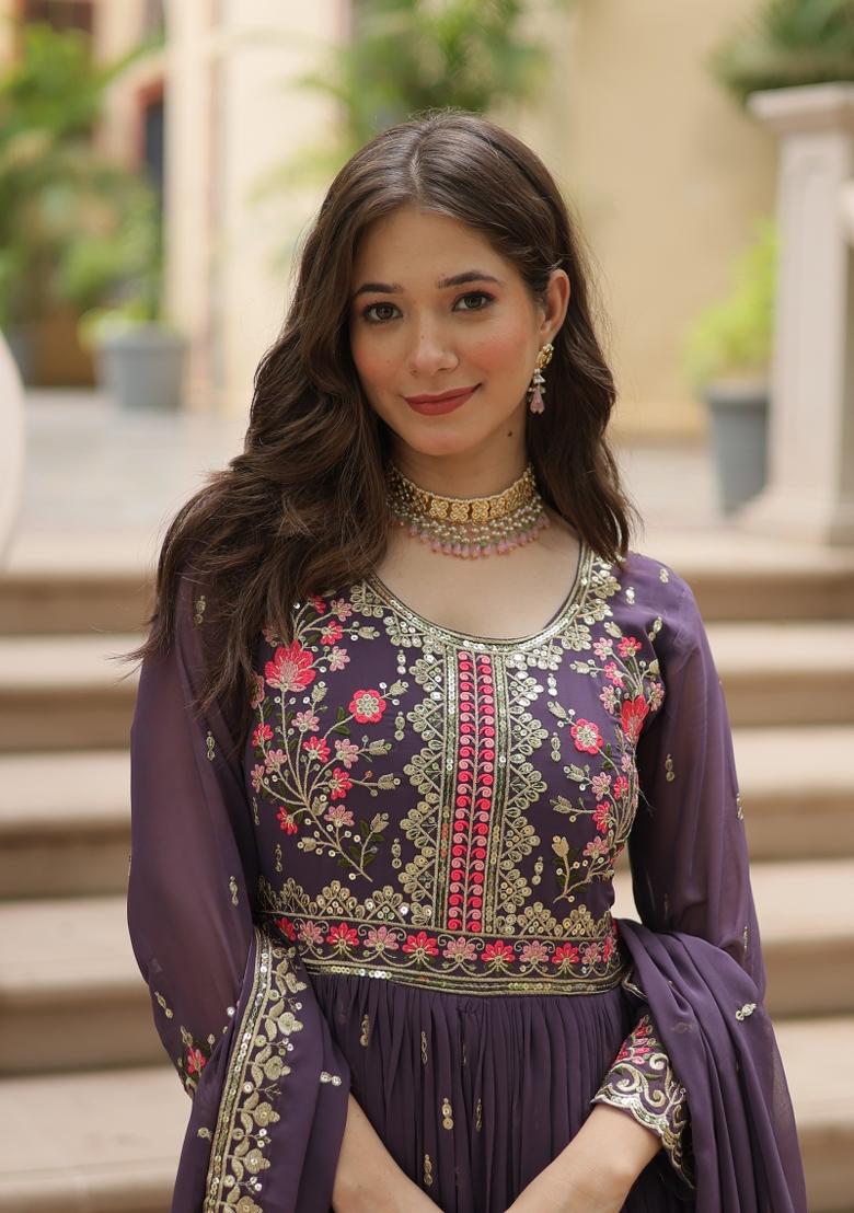 Onion Embroidery Georgette Kurta Set - Indya
