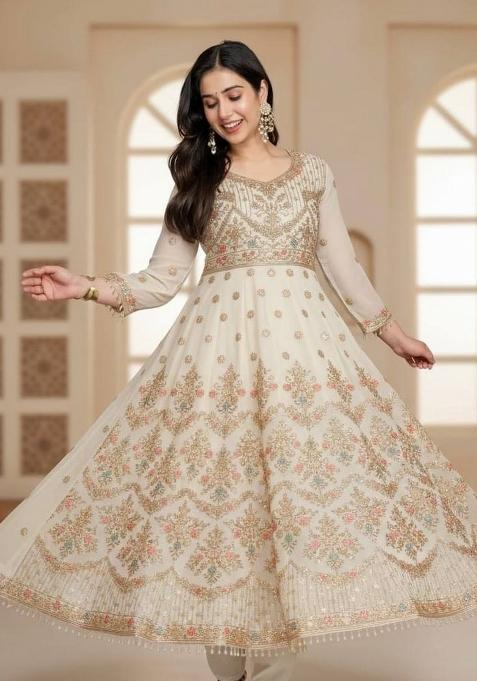 Off White Embroidery Faux Blooming Kurta Set