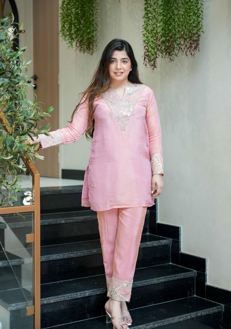 Pink Sequin Work Silk Kurta Set - Indya