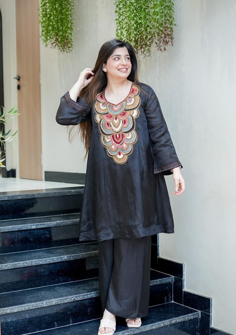 Black Sequin Work Silk Kurta Set - Indya