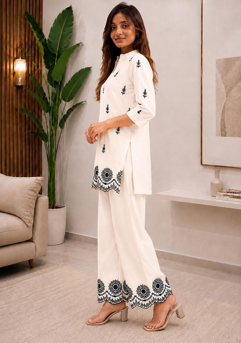 White embroidered Silk Kurta Set - Indya