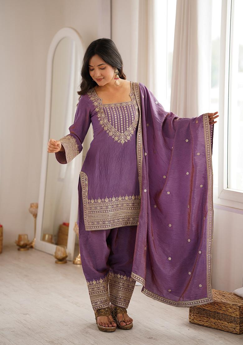 Lavender embroidered Silk Kurta Set - Indya