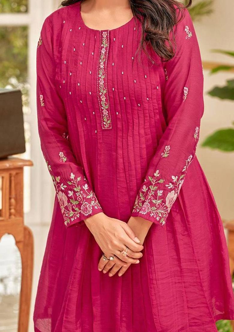 Pink Embroidery Chanderi Kurta Set - Indya