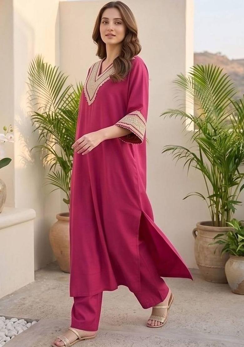 Red Solid Silk Kurta Set - Indya