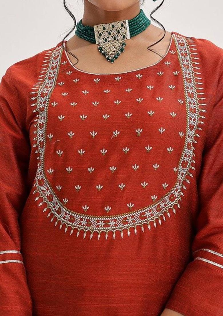 Maroon Solid Silk Kurta Set - Indya