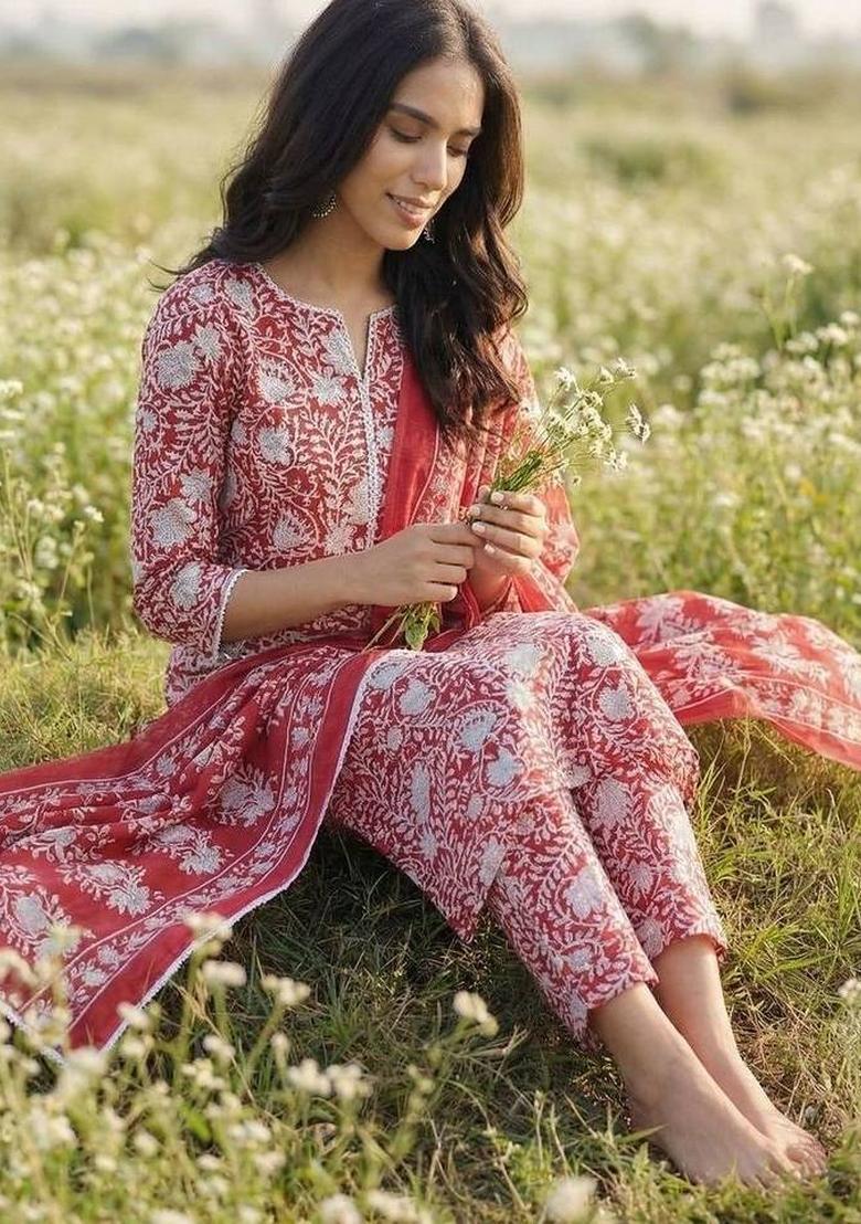 Red Floral Print Cotton Kurta Set - Indya