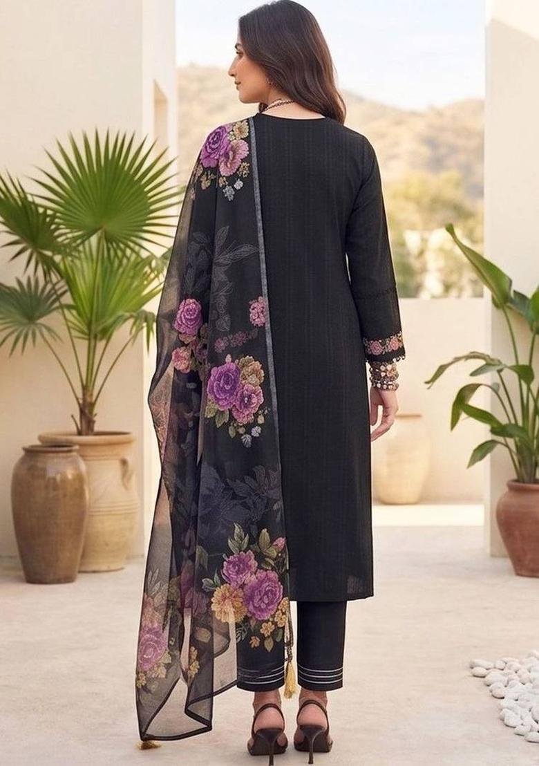 Black Embroidery Cotton Kurta Set - Indya