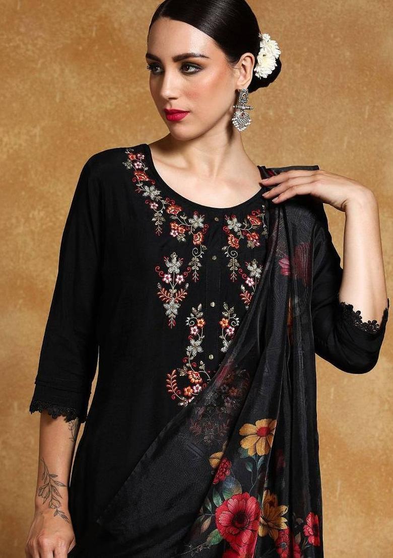 Black Thread Work Silk Kurta Set - Indya
