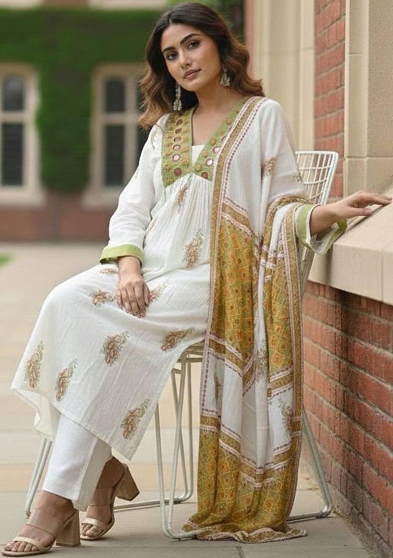 Off White Floral Print Cotton Kurta Set - Indya