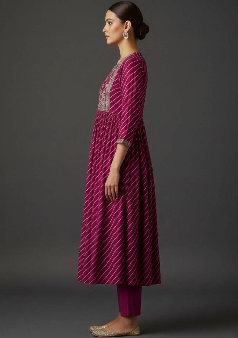 Magenta Floral Print Georgette Kurta Set - Indya