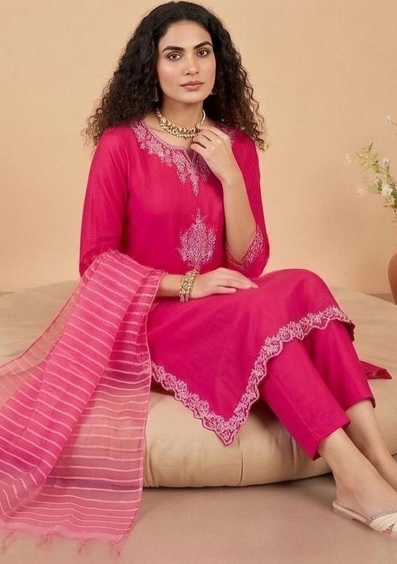 Pink Embroidery Silk Kurta Set - Indya