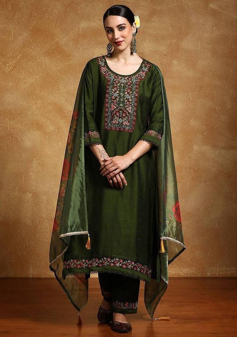 Green Thread Work Silk Kurta Set - Indya