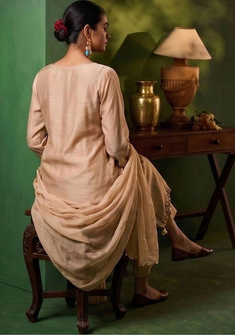 White Embroidery Chanderi Kurta Set - Indya