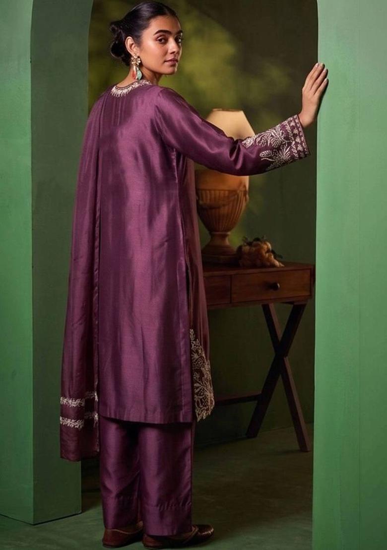 Purple Embroidery Silk Kurta Set - Indya