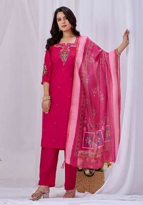 Pink Embroidery Roman Kurta Set