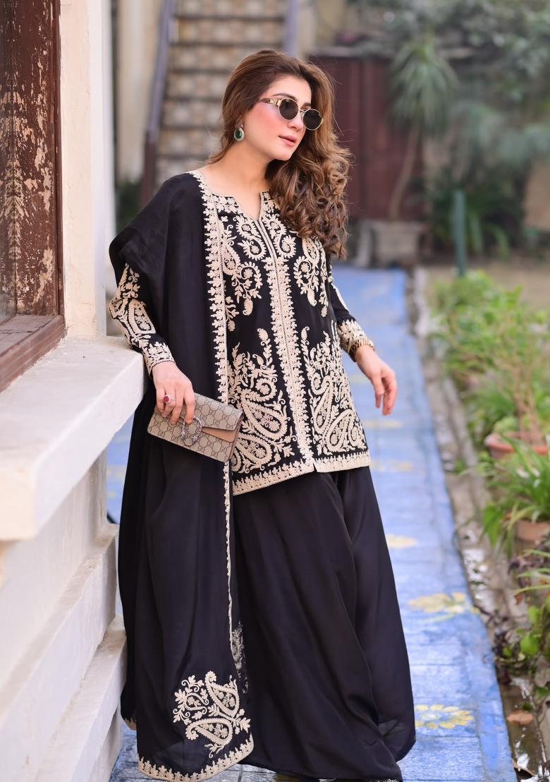 Navy Blue Embroidery Georgette Kurta Set - Indya