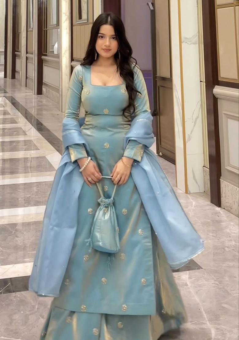 Sky Blue Embroidery Silk Kurta Set - Indya