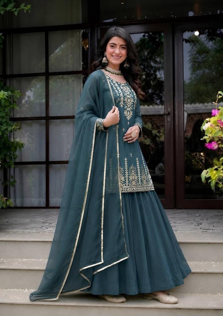 Green Embroidery Cotton Kurta Set - Indya