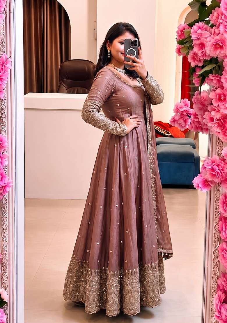 Onion Pink Embroidery Silk Kurta Set - Indya