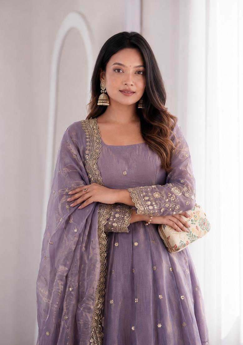 Lavender Embroidery Jacquard Gown Set - Indya