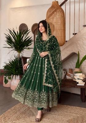 Green Embroidery Silk Gown Set