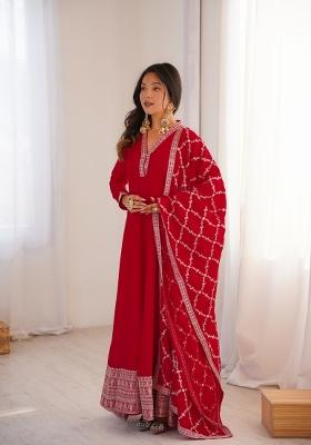 Red Embroidery Silk Gown Set