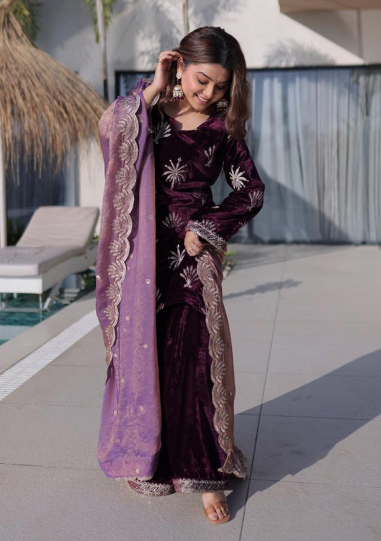 Wine Zari Work Velvet Kurta Set - Indya