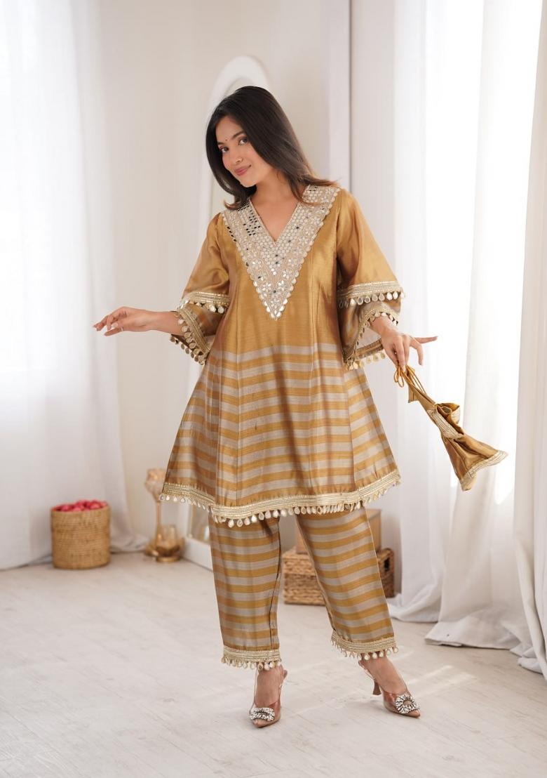 Golden Mirror Work Tissue Kurta Set - Indya
