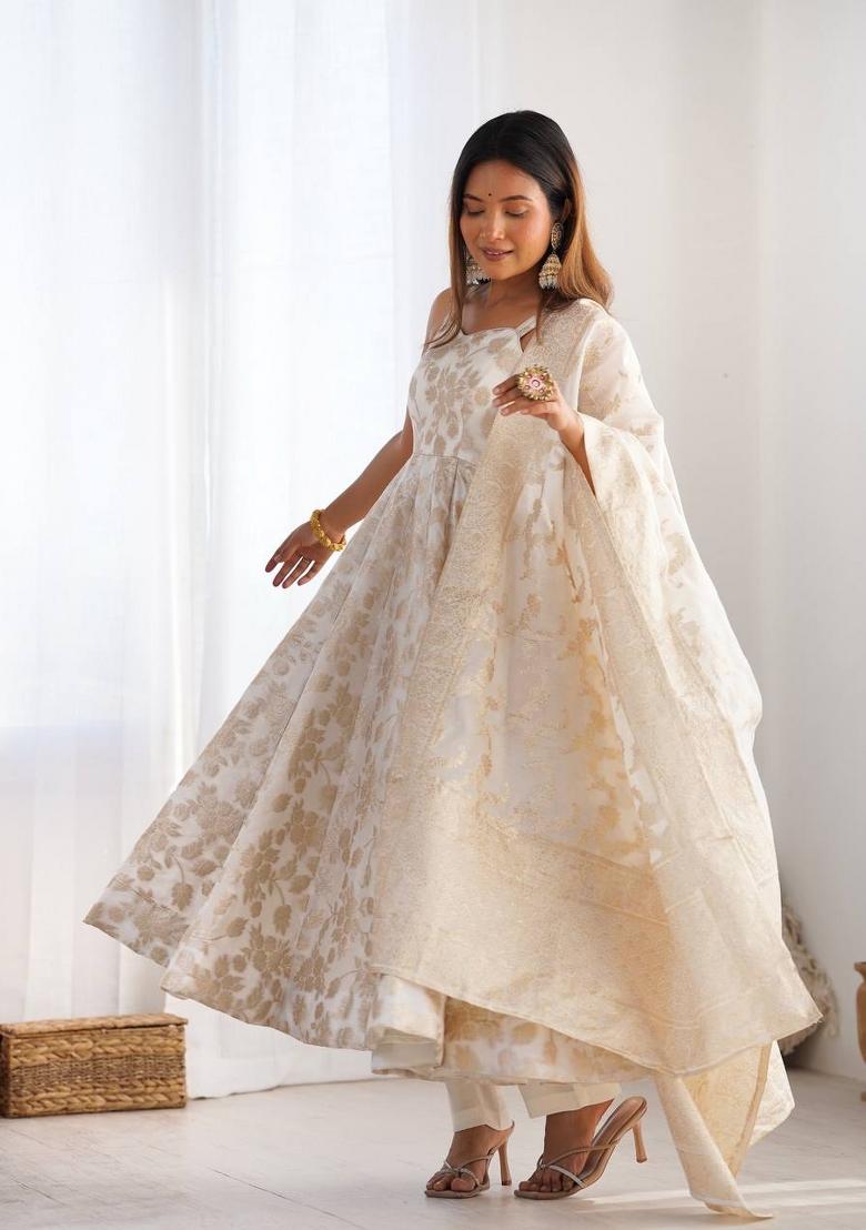 White Floral Print Jacquard Kurta Set - Indya