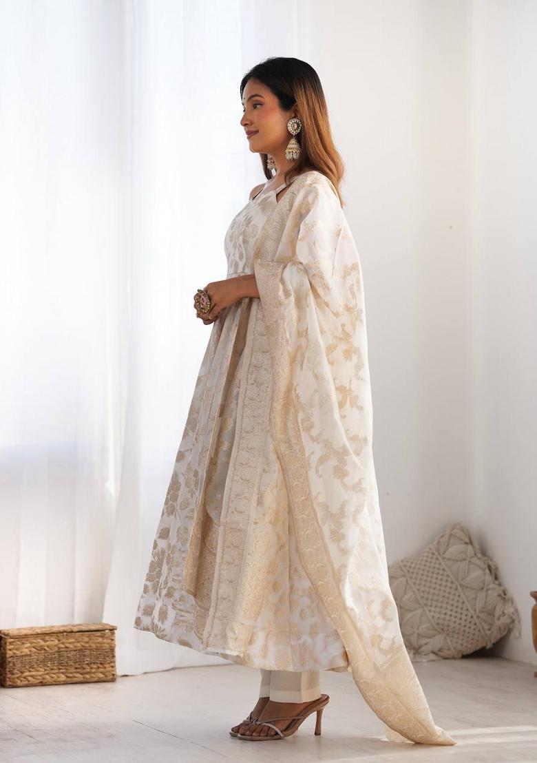 White Floral Print Jacquard Kurta Set - Indya