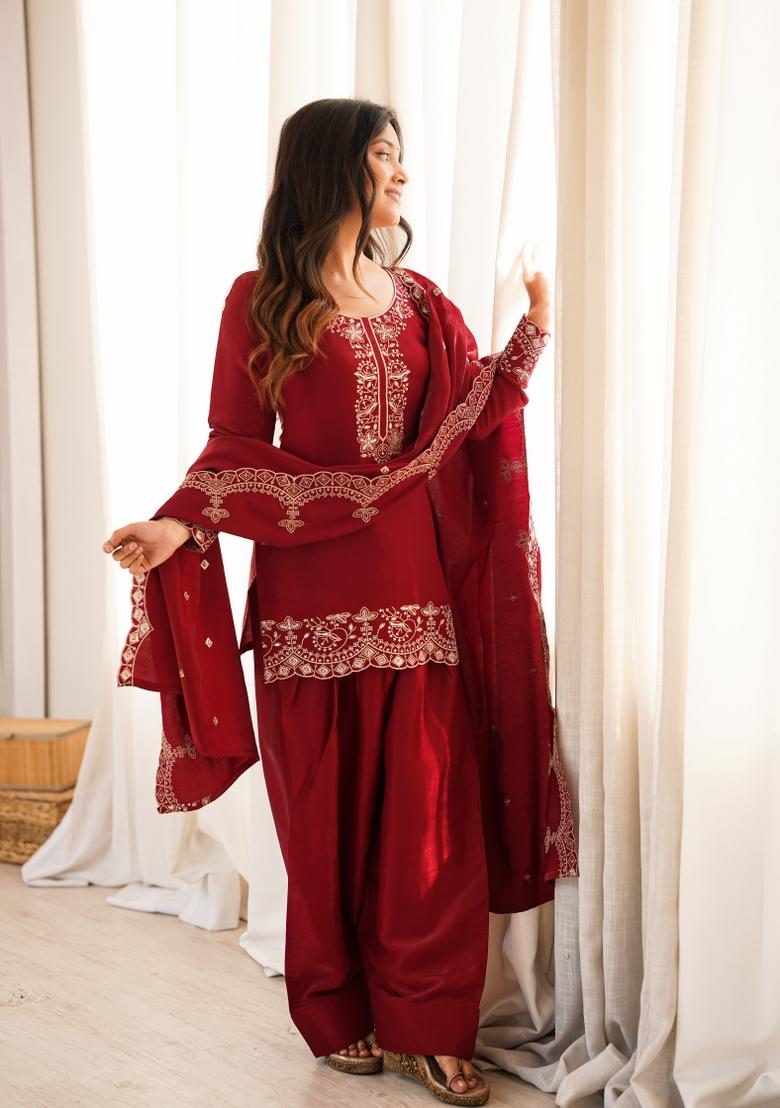 Red Sequin Work Silk Kurta Set - Indya
