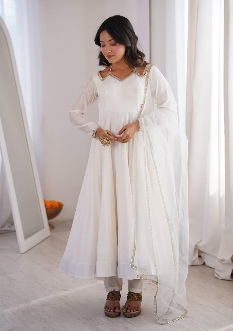Off White Mirror Work Chanderi Kurta Set - Indya