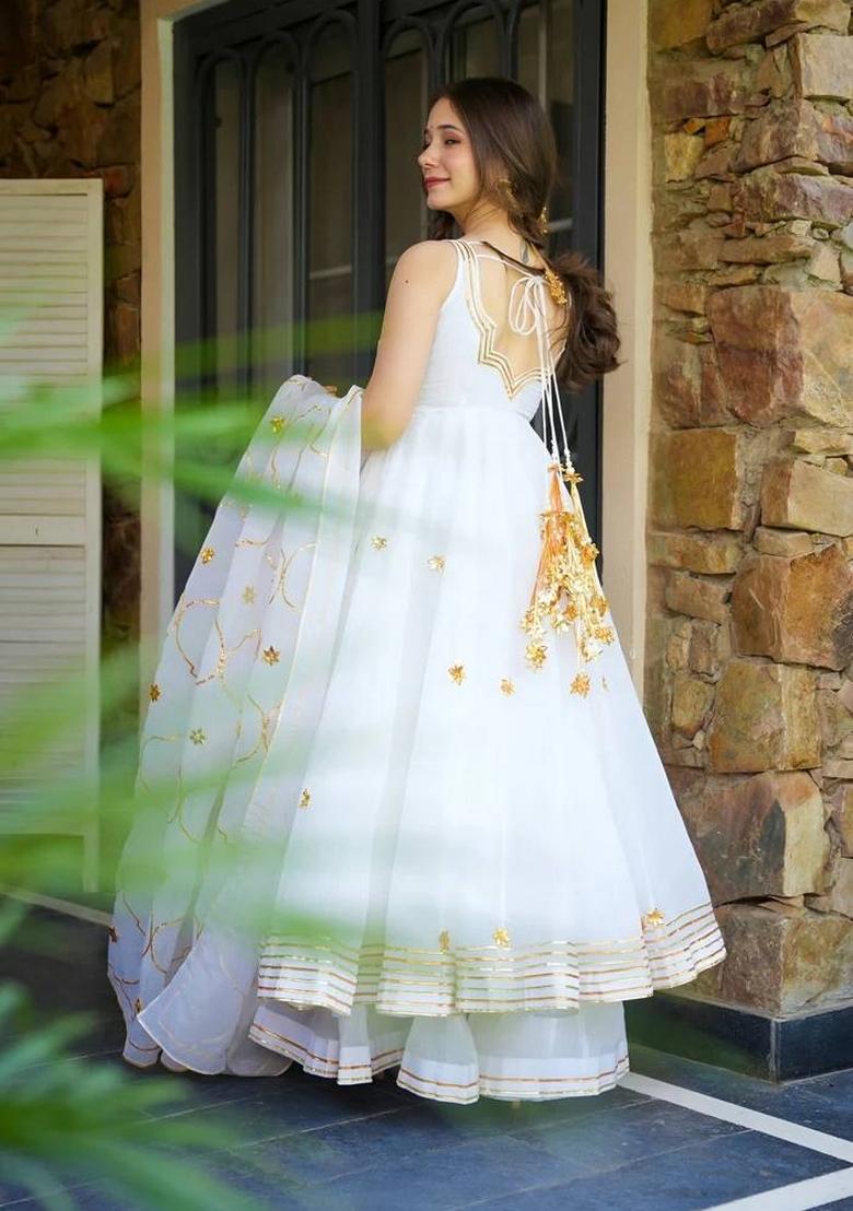 White Embroidery Georgette Kurta Set - Indya