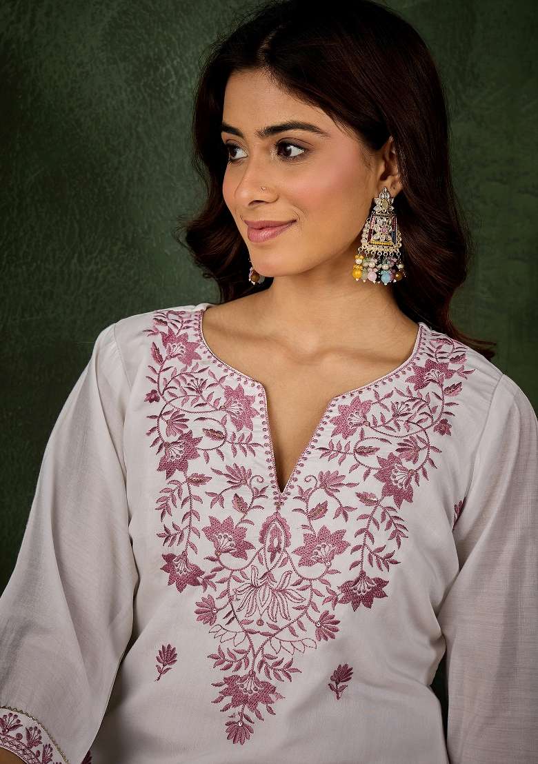 Off White Embroidery Silk Kurta Set - Indya