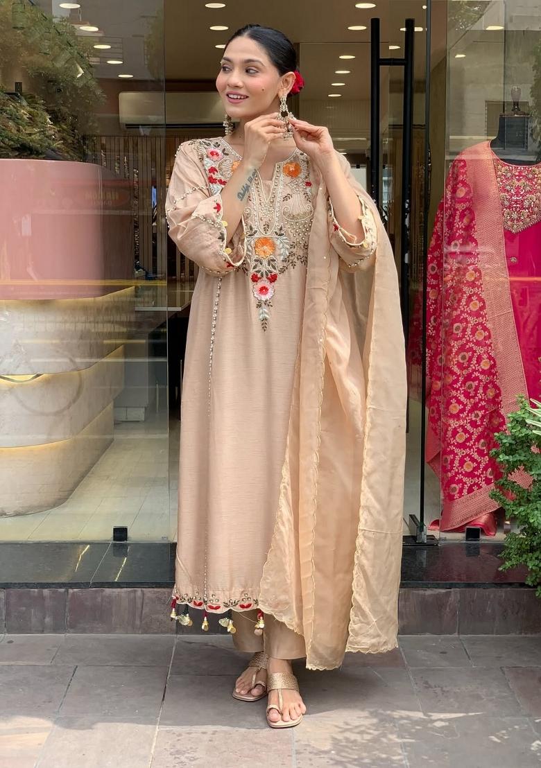 Brown Embroidery Chanderi Kurta Set - Indya