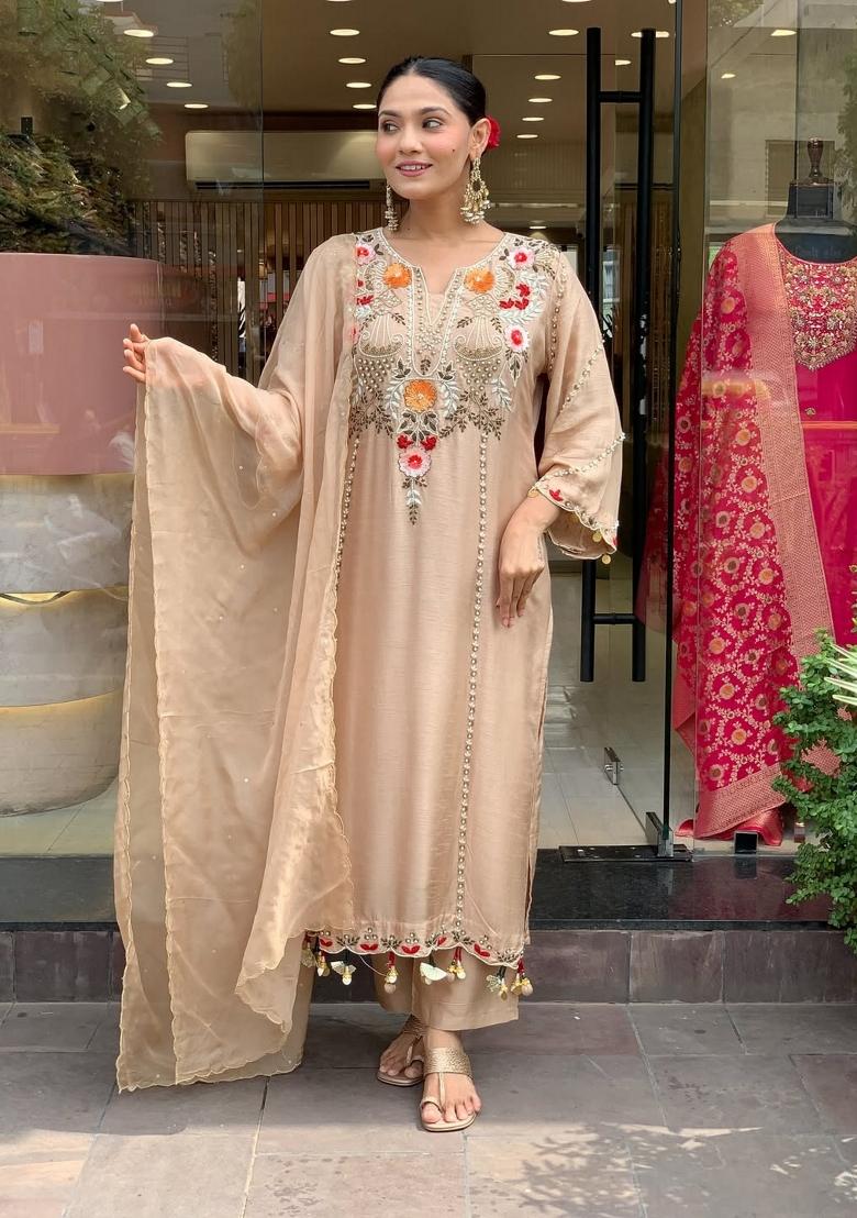 Cream Embroidery Chanderi Kurta Set - Indya