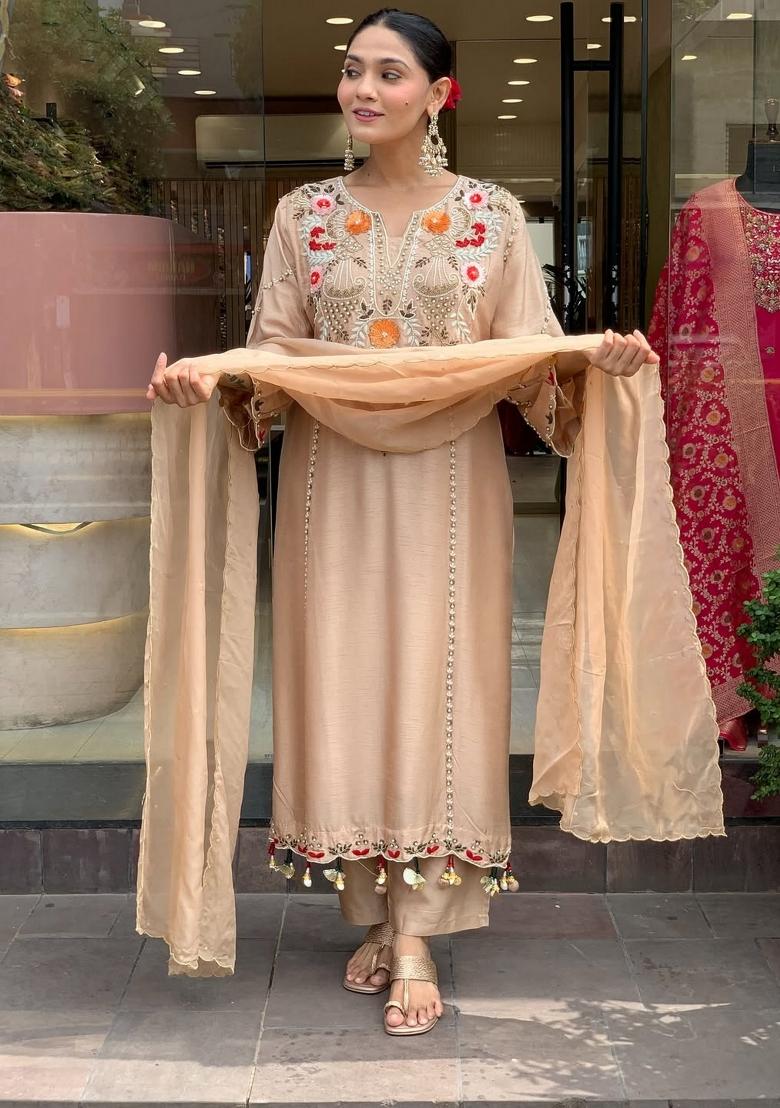 Cream Embroidery Chanderi Kurta Set - Indya