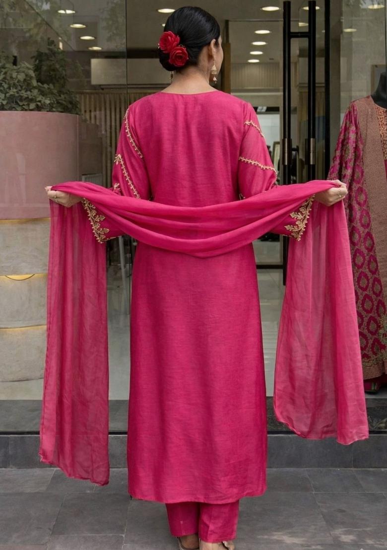Pink Embroidery Chanderi Kurta Set - Indya