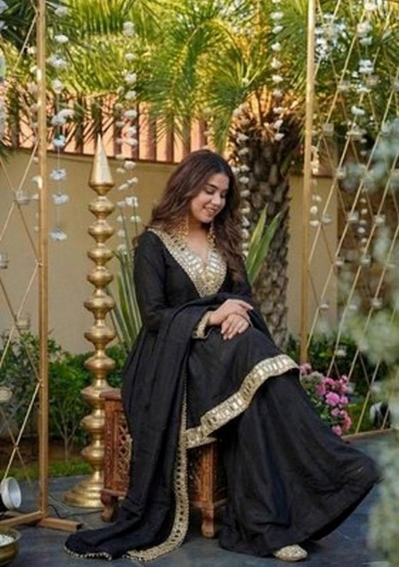 Black Embroidery Tissue Kurta Set - Indya