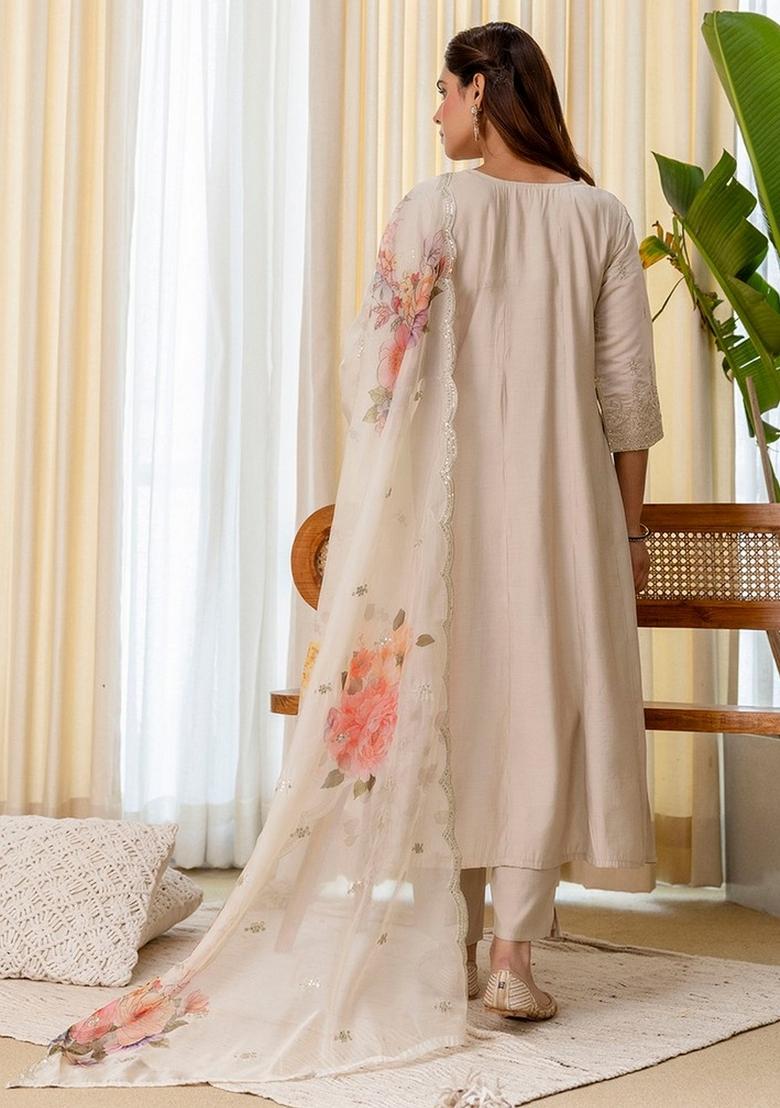 Grey Embroidery Silk Kurta Set - Indya