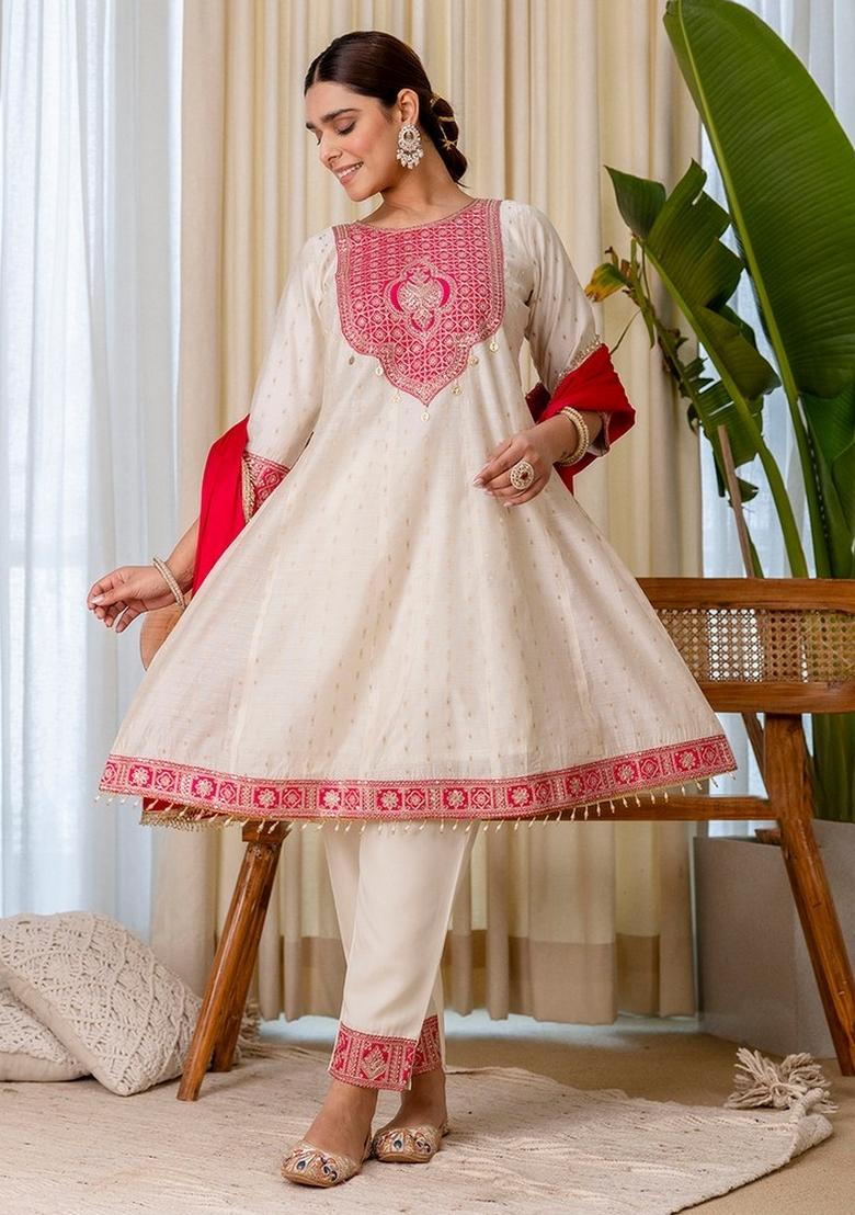 Off White Embroidery Silk Kurta Set - Indya