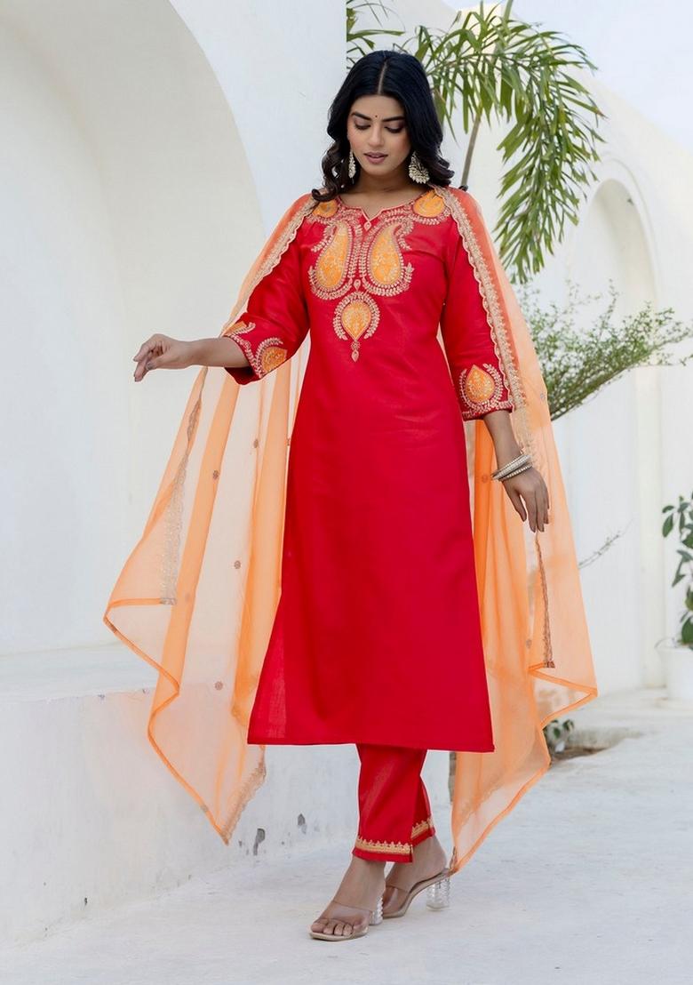 Pink Embroidery Viscose Kurta Set - Indya