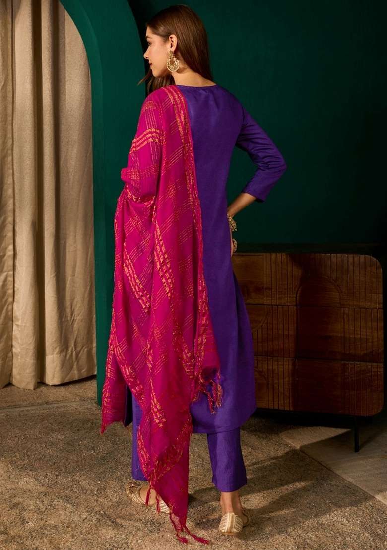 Violet Embroidery Silk Kurta Set - Indya