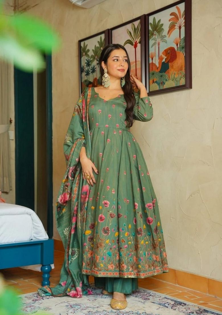 Green Printed Silk Kurta Set - Indya